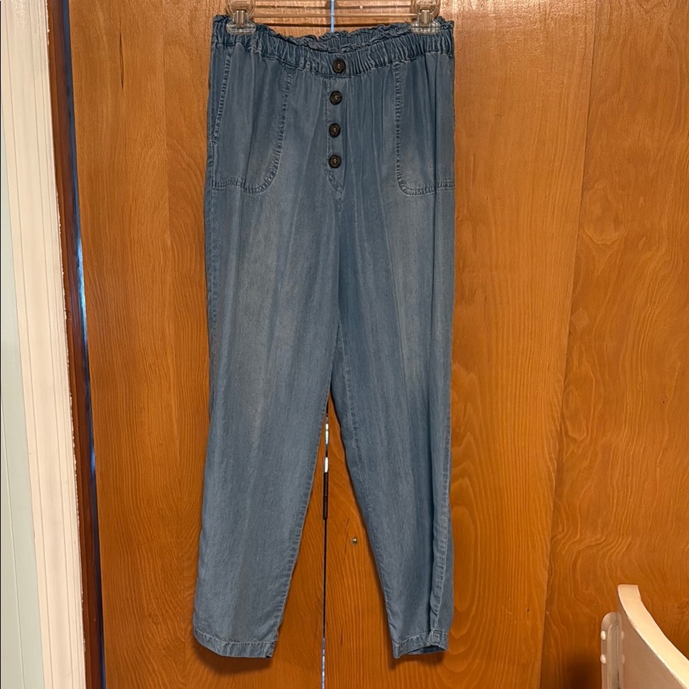 Chambray Tencel lightweight pants by Love Tree